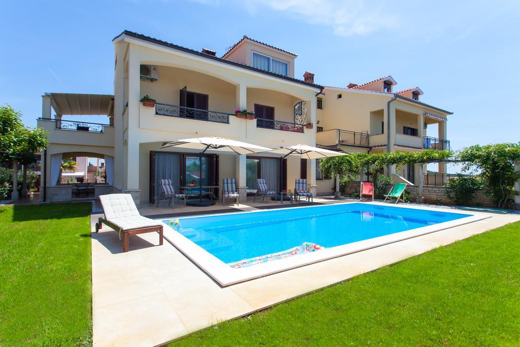 Premium Central Apartments Vrsar Dış mekan fotoğraf
